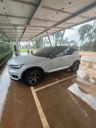 VOLVO XC40 P8 RECHARGE ELECTRIC BEV PURE AWD